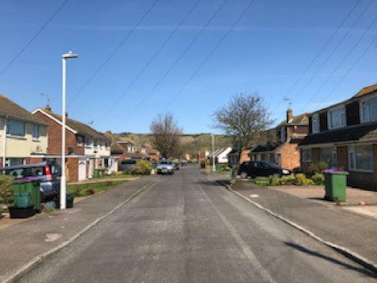 Idyllic 3-Bed House. 5-Min From Channel Tunnel Villa Folkestone Exterior photo